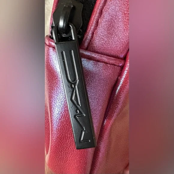 MAC Mini Makeup Set with Cosmetic Bag, NEW! - Picture 10 of 14